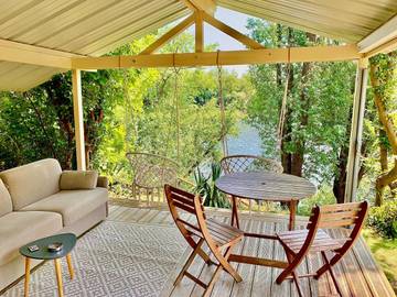 Chalet pour 2 personnes, avec piscine ainsi que jardin et jacuzzi dans Île de France