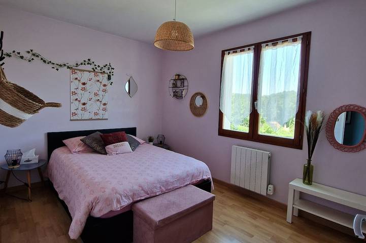 Location de vacances pour 9 personnes, avec jardin et terrasse, animaux acceptés à Vitrac - 2