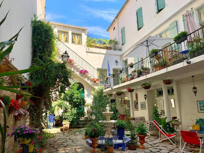 Chambre d’hôte pour 2 personnes, avec vue et jardin