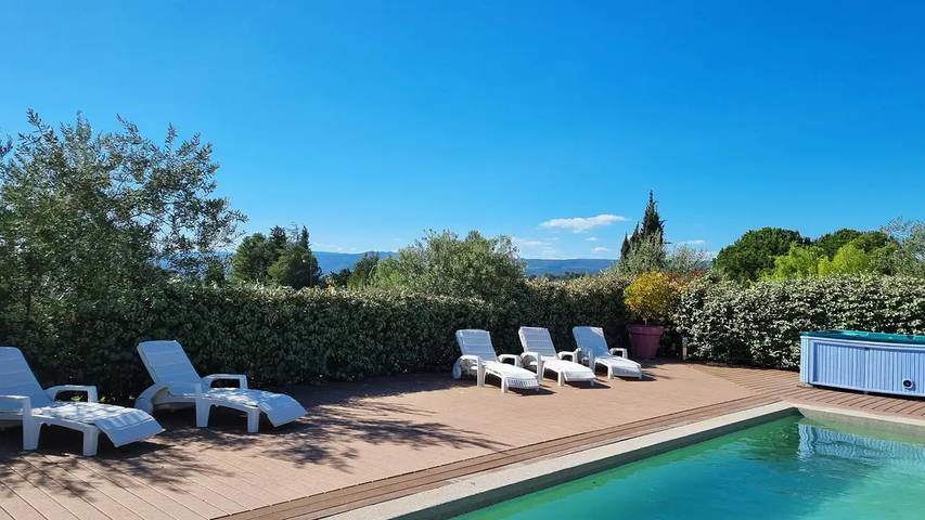 Location de vacances pour 9 personnes, avec terrasse et piscine à Oupia - 4