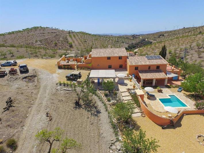 Location de vacances pour 4 personnes, avec jardin ainsi que vue et piscine, animaux acceptés à Vélez-Rubio - 2