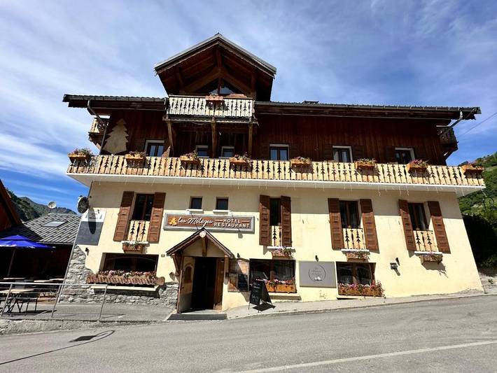 Hôtel pour 2 personnes, avec terrasse ainsi que sauna et jacuzzi