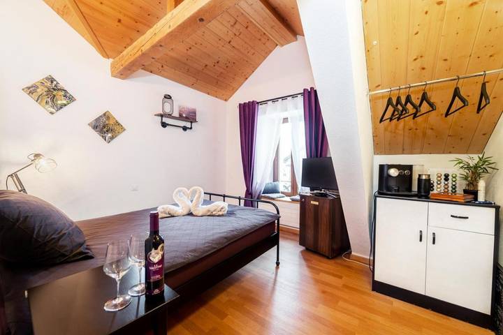 Maison d’hôte pour 2 personnes, avec jardin et vue à Sierre - 4