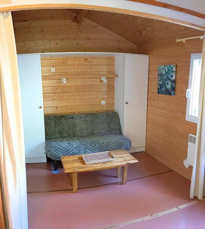 Gîte pour 5 personnes, avec piscine ainsi que terrasse et jardin à Lissac-sur-Couze - 4