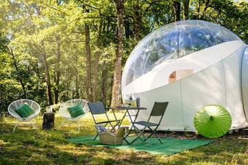 Tente pour 2 personnes, avec vue ainsi que terrasse et jardin dans l' Aveyron