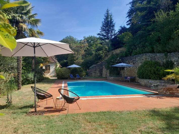 Ferienhaus für 4 Personen, mit Terrasse und Garten sowie Pool und Ausblick in Saint-Cyprien (Südwesten Frankreichs)