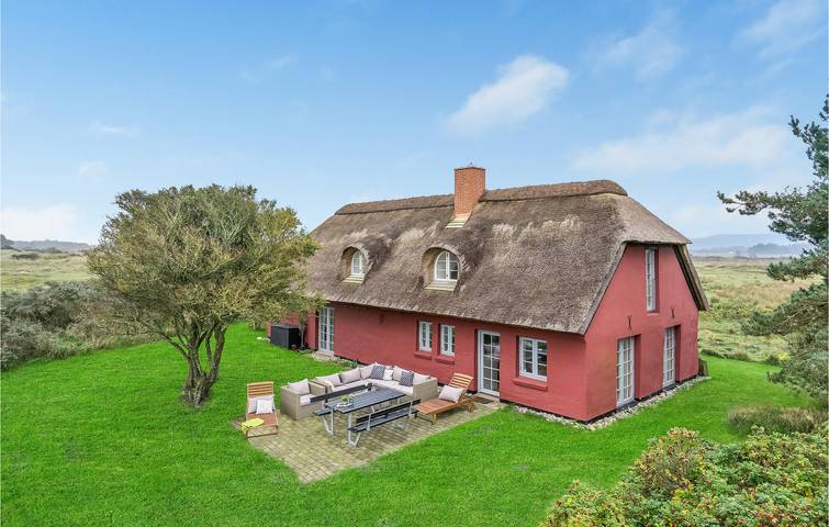 Ferienhaus für 8 Personen, mit Whirlpool und Terrasse sowie Sauna in Tranum Strand