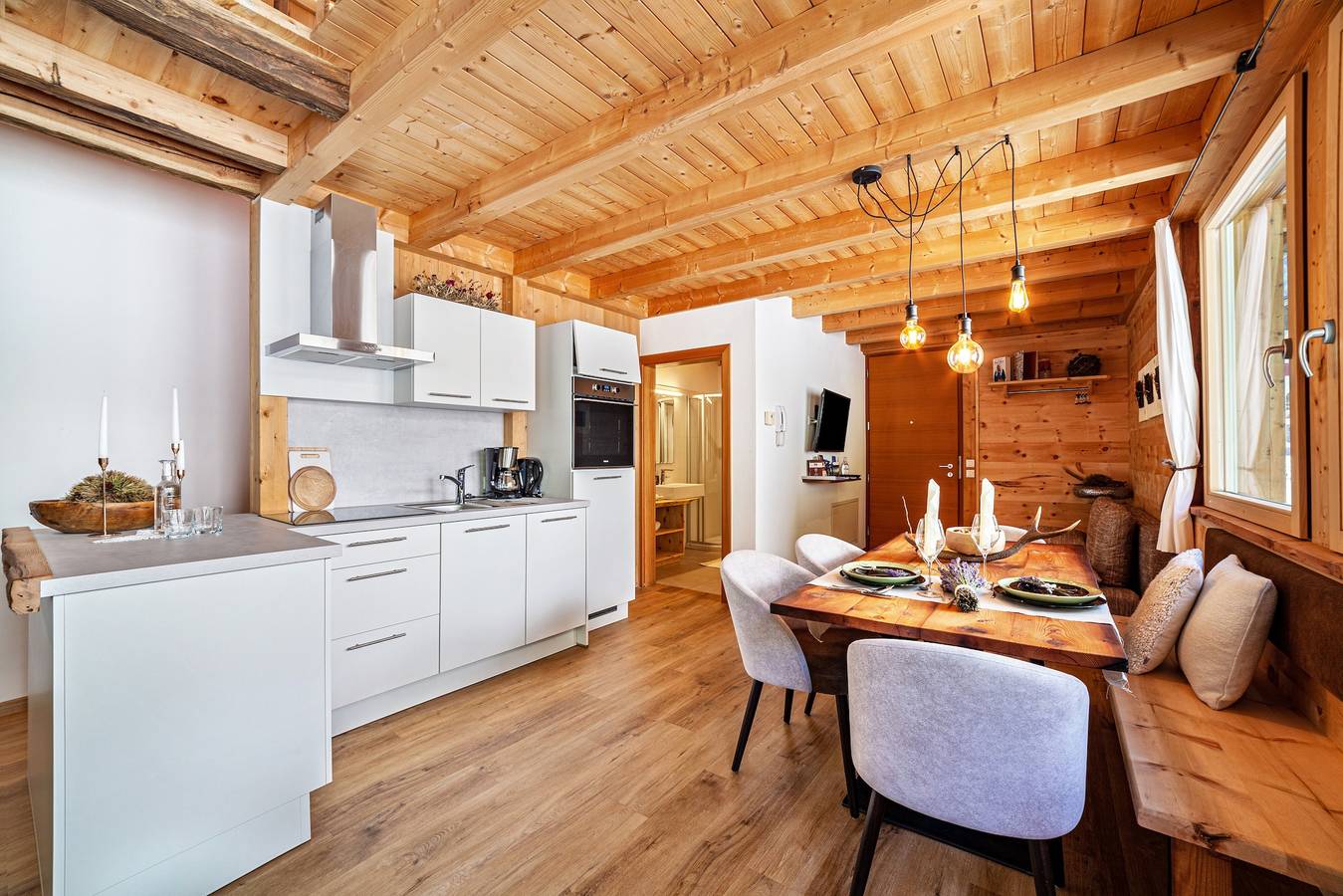 Ganze Wohnung, Ferienwohnung 'Steinbach Loft' mit Bergblick, Sauna & Wlan in St. Walburg (Ulten), Ulten