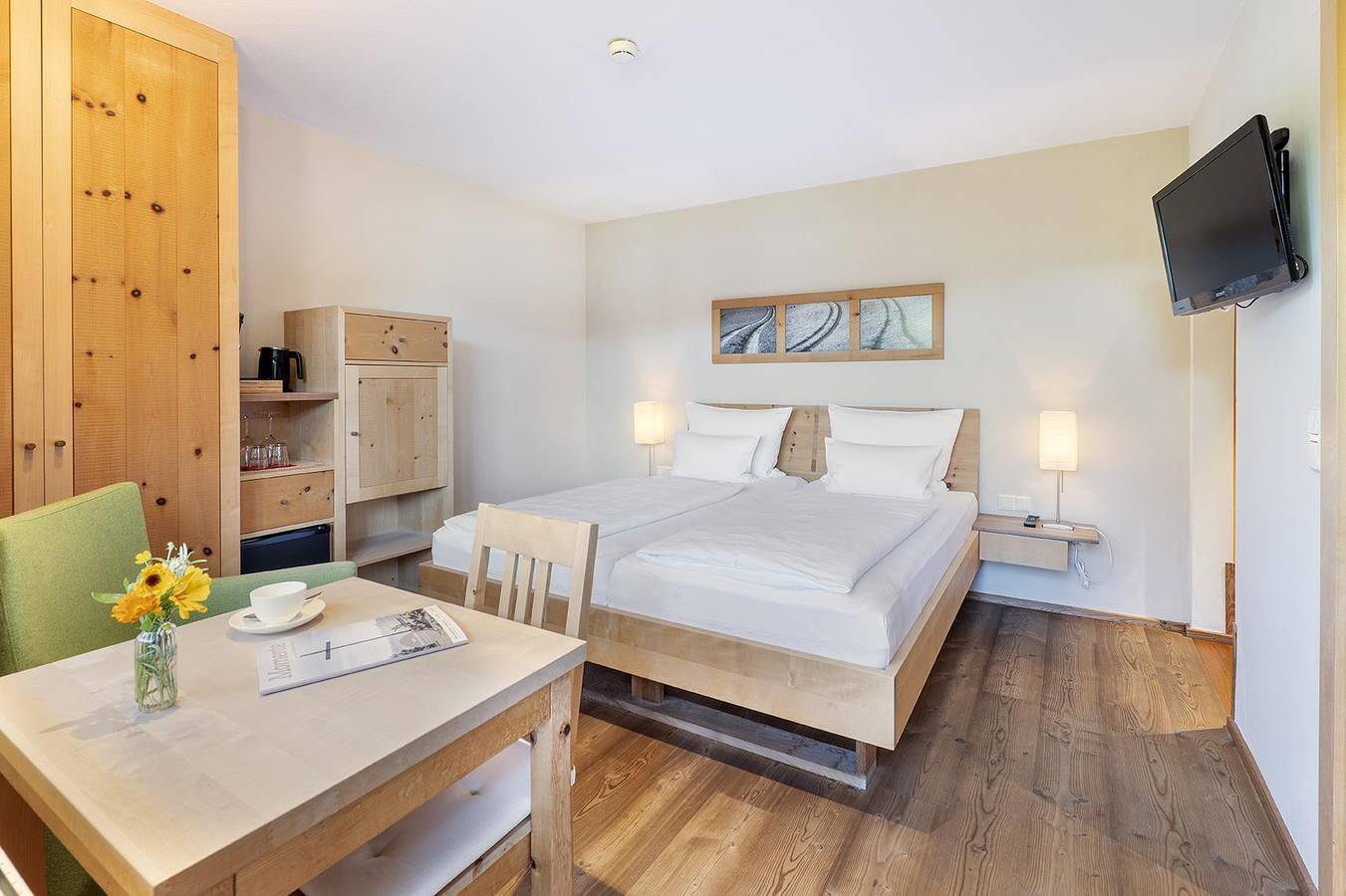 Doppelbettzimmer mit Balkon in Bad Häring, Kaisergebirge