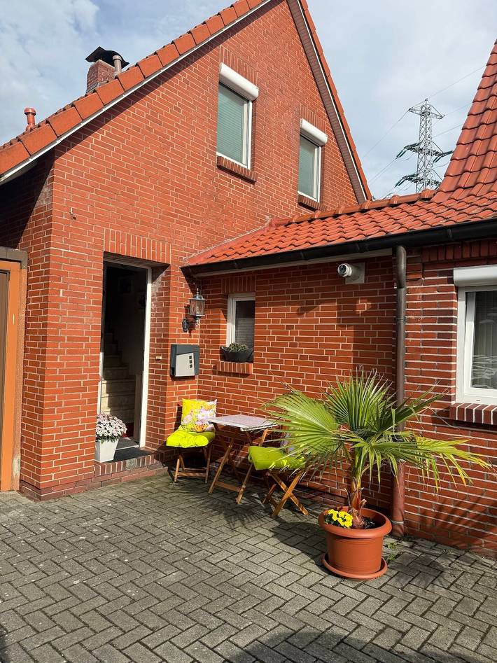 Ganze Wohnung, Ferienwohnung 'Haus Ulrike' mit WLAN in Norddeich, Norden und Umgebung