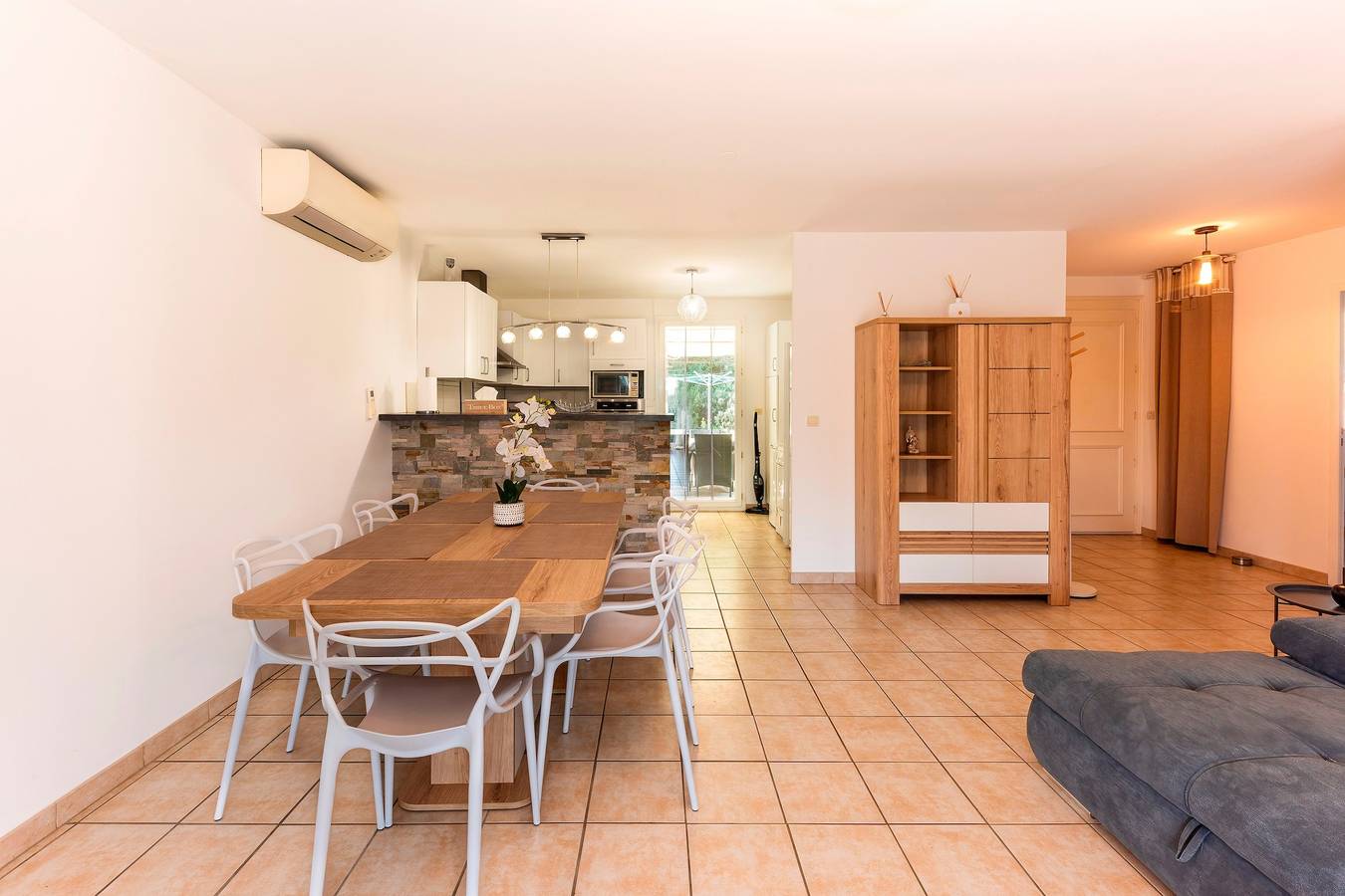 Ferienhaus für 8 Personen mit Terrasse in Sillans-la-Cascade, Brignoles Region