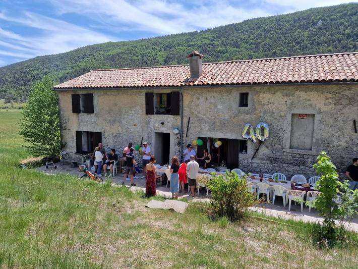 Location de vacances pour 14 personnes, avec vue et jardin, animaux acceptés à Caille (Alpes-Maritimes) - 2