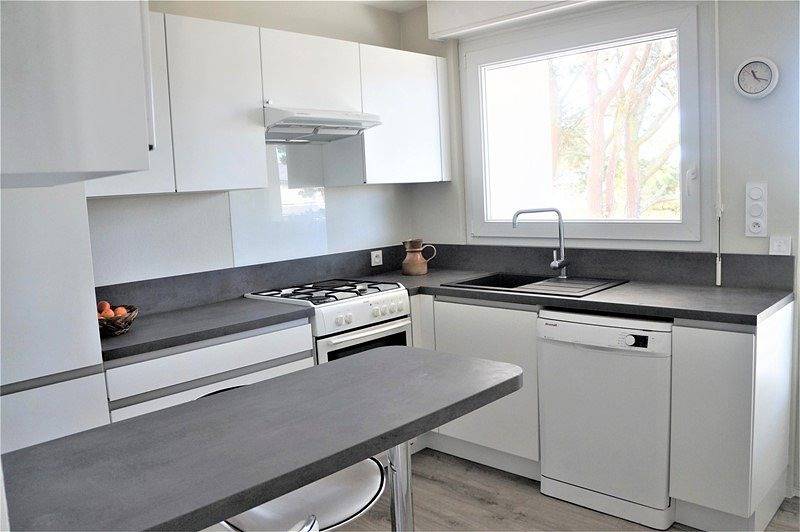 Apartamento vacacional entero, 5-room house for 6 to 7 people 5 min walk from Fort-Bloqué beach in Le Fort-Bloqué, Ploemeur