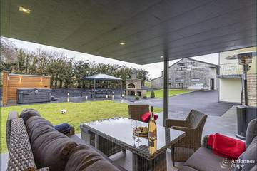 Location de vacances pour 13 personnes, avec sauna ainsi que balcon et jacuzzi dans Faymonville