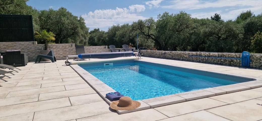 Villa pour 6 personnes, avec vue ainsi que piscine et jardin