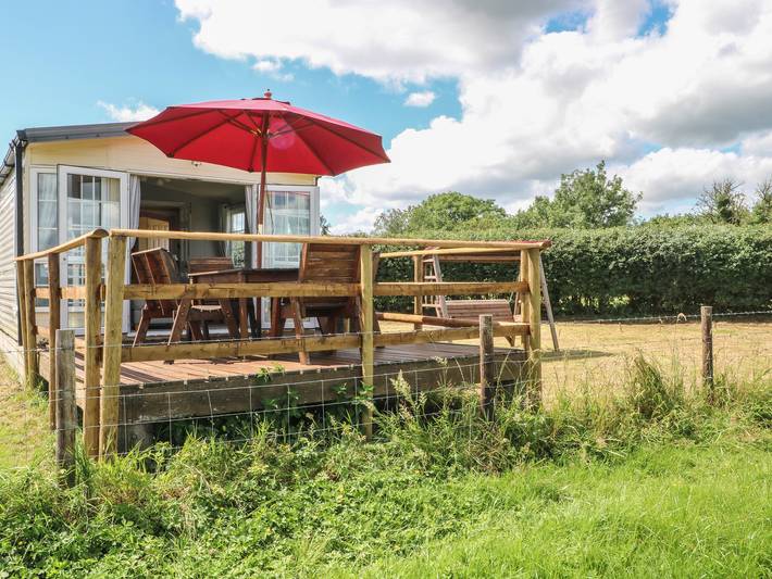 Caravan for 4 people in West Midlands