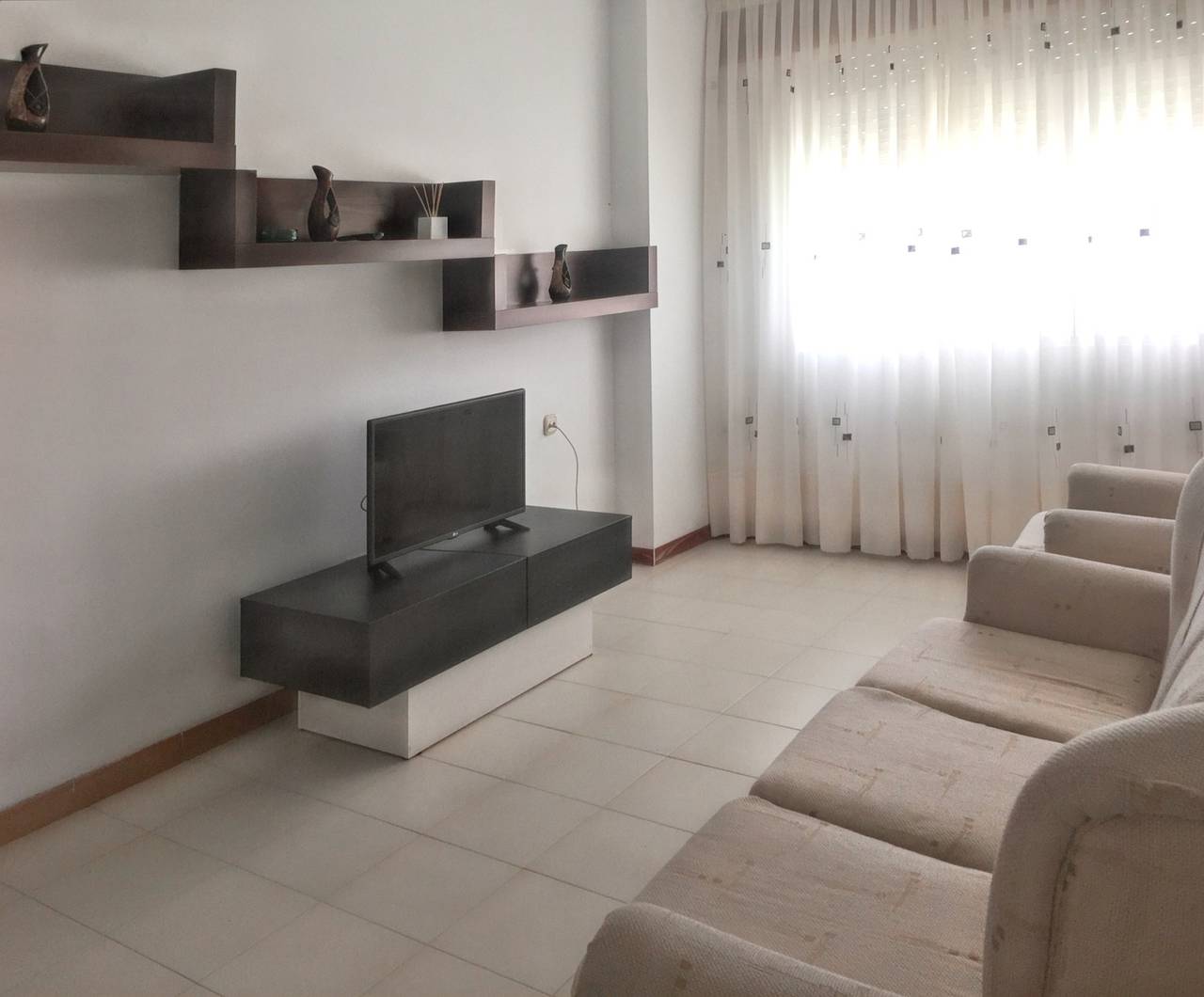 Apartamento entero, Apartamento cómodo en Laxe con balcón in Lage, Costa da Morte