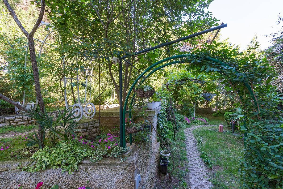 Apartamento vacacional entero, Apartamento de vacaciones para 4 personas con balcón in Pula, Pula-Medulin