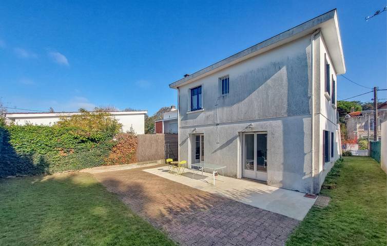 Location de vacances pour 8 personnes, avec terrasse et jardin dans Casino de Royan - 3