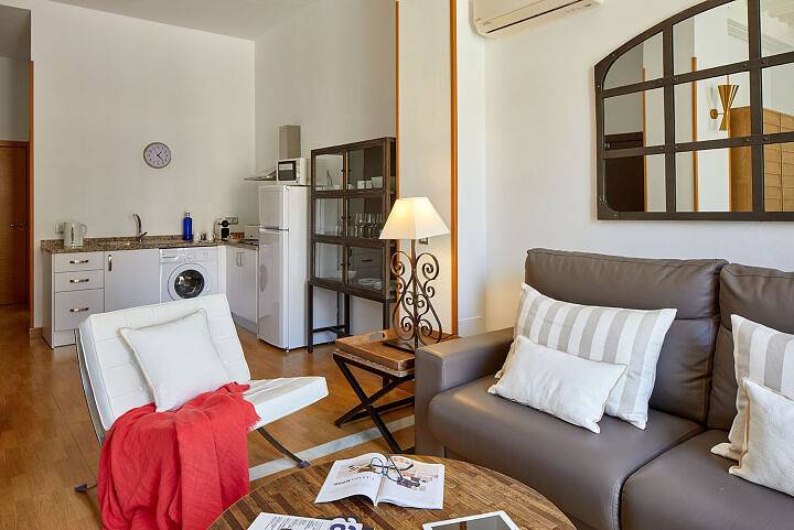 Apartamento entero, Apartamento con Balcón - vistas in Malaga Centro Historico, Málaga