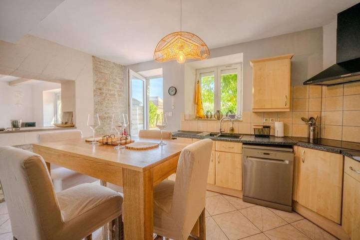 Location de vacances pour 8 personnes, avec piscine et terrasse à Villedoux - 3