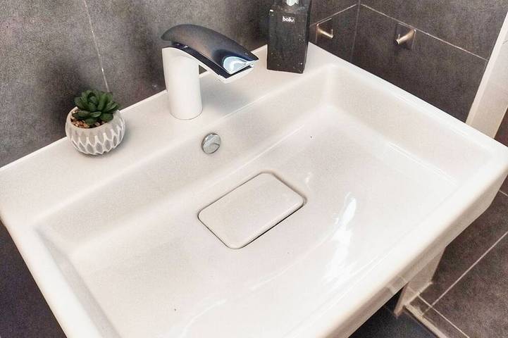 Appartement entier, Appartement-Vue sur Jardin-Salle de bain privée-Design in Wuppertal, Bergisches Land