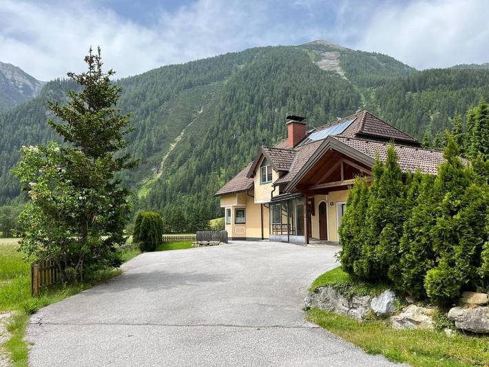 Ferienhaus für 10 Personen, mit Garten und Ausblick im Salzburger Land