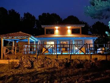 Location de vacances pour 12 personnes, avec jacuzzi ainsi que balcon et piscine dans Office De Tourisme De Moliets Et Maa