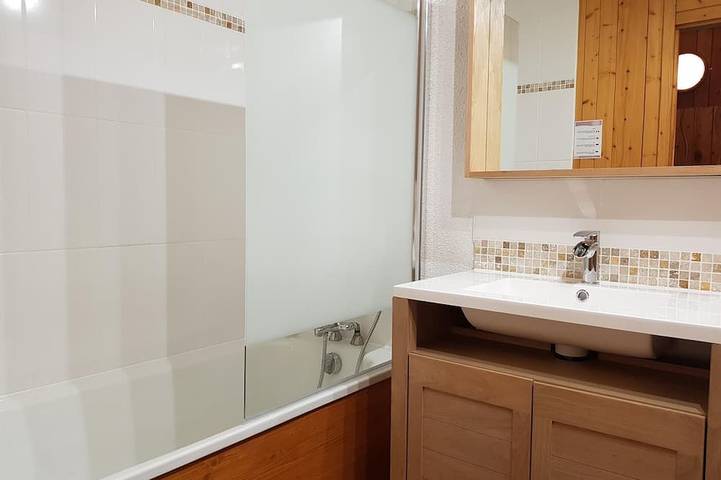 Ganze Wohnung, Ferienwohnung in Arc 1600 mit Balkon, 6 Personen, TV und WLAN inbegriffen in Arc 1600, Bourg-Saint-Maurice