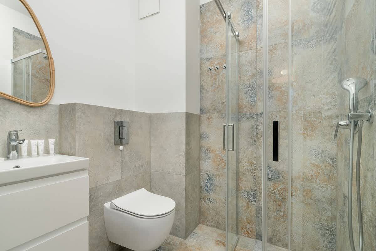 Ganzes Studio, Cozy Studio with a Balcony | Close to the Center of Poznań in Posen, Großpolen