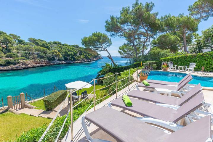 Casa Ramon - Stunning villa with private pool, direct access to the beach and free Wifi in Caló de ses Dones (Santanyí), Santanyí