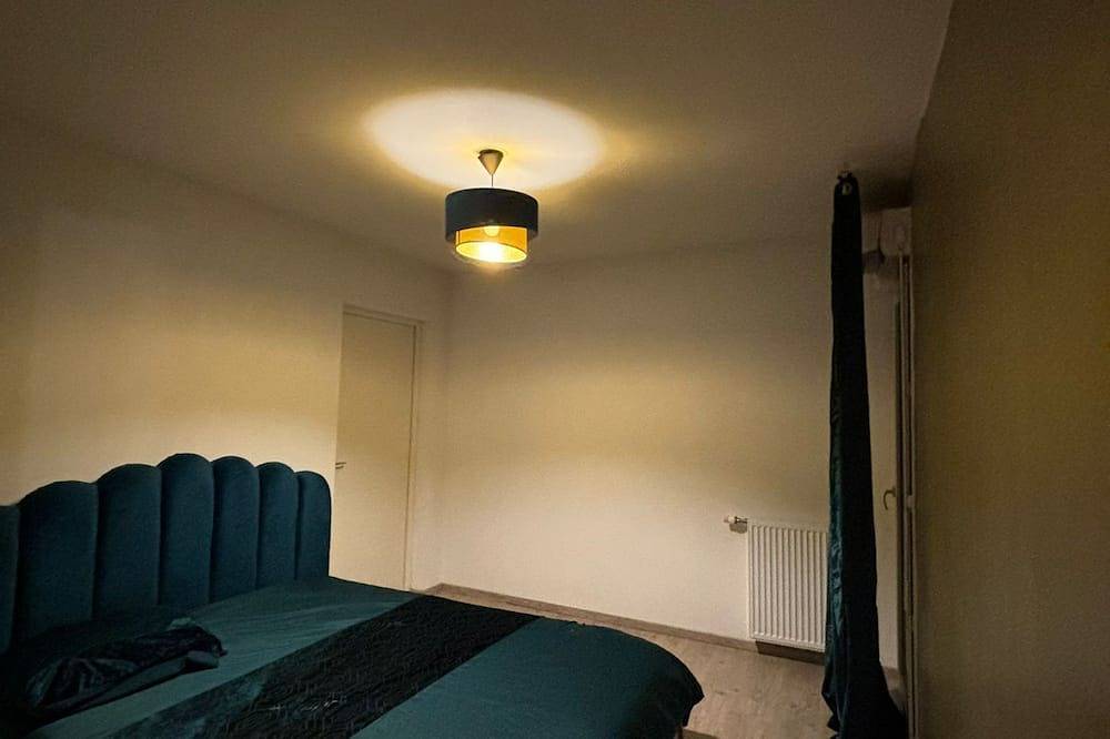 Entire apartment, Modern T2 apartment in Saint-Priest, Rhône