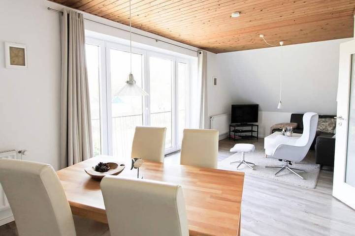 Ferienwohnung für 4 Personen, mit Balkon und Garten - 1