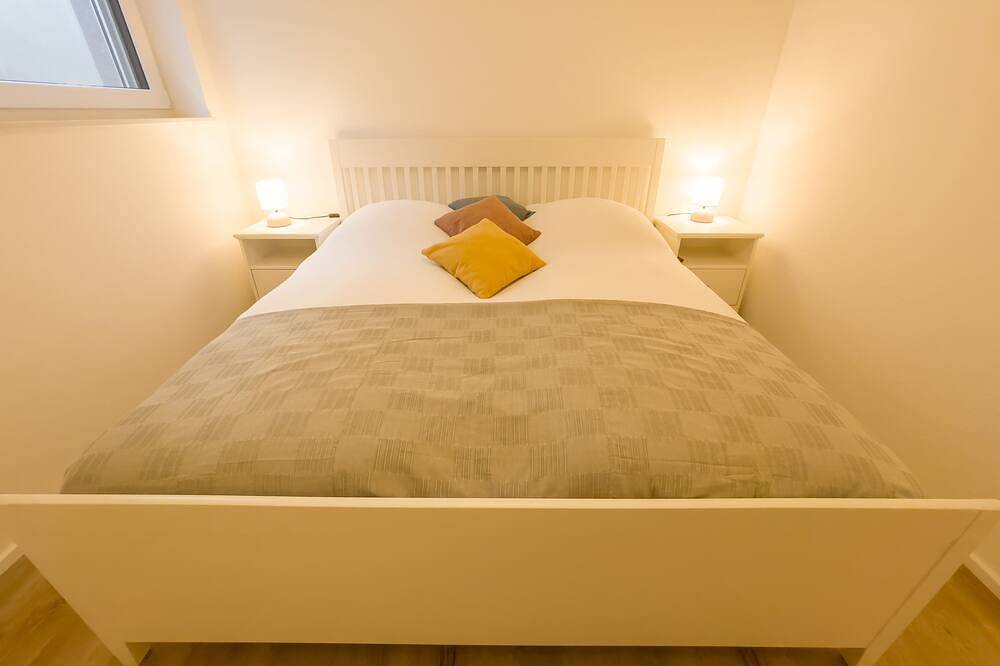 Appartement entier, Centrally located, yet quiet - well equipped with its own outdoor area. in Müllheim, Forêt-Noire du Sud