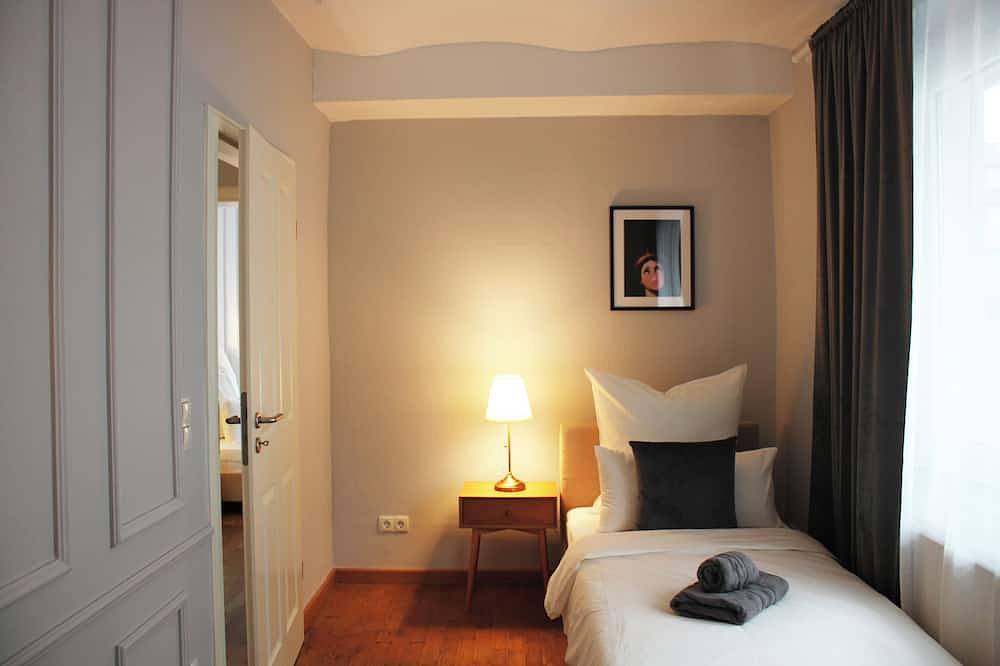 Ganze Wohnung, R B Apartment Hamburg Family - 108 qm mit Dachterrasse - Kostenloses Parken in Borgfelde, Hamburg