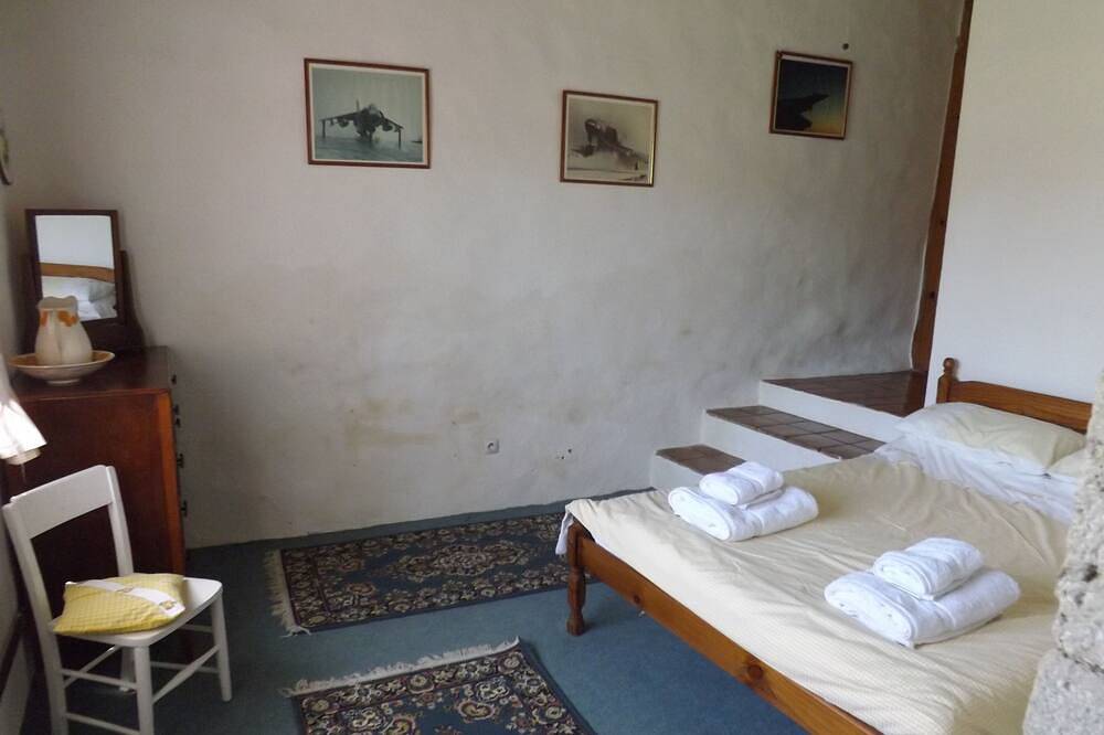 Entzückende, geräumige Hütte mit eigenem Schwimmbecken in ruhigem Dörfchen in Thénac, Périgord Pourpre