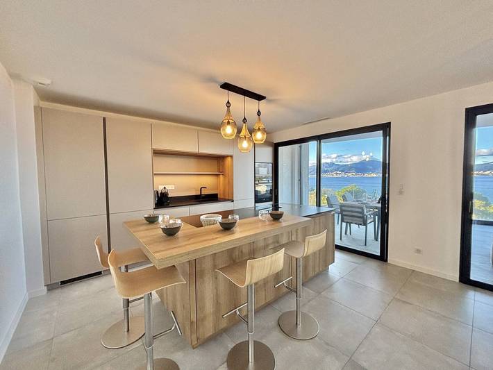 Apartamento entero, Porticcio: Apartamento 3 Piezas Vista al Mar, Parking, 4 Pers. in Porticcio, Grosseto-Prugna