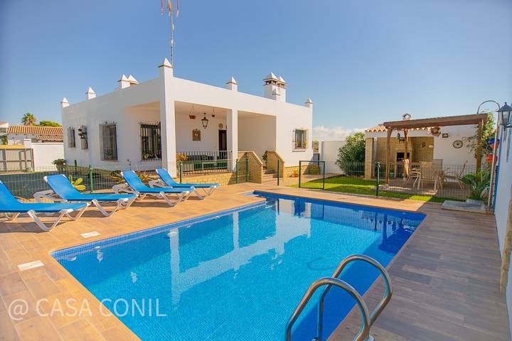 Apartamento para 6 personas, con Jardín y Piscina en Fuente del Gallo