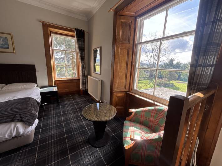 Ganze Ferienwohnung, Ferienwohnung für 2 Personen mit Garten in Kingussie, Highlands