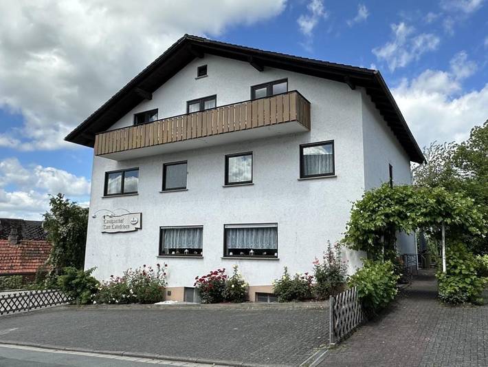 Ferienwohnung für 2 Personen, mit Garten und Ausblick sowie Balkon in Weinbach