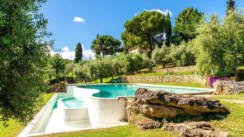 Location de vacances pour 16 personnes, avec jardin ainsi que piscine et jacuzzi à Montepulciano - 2