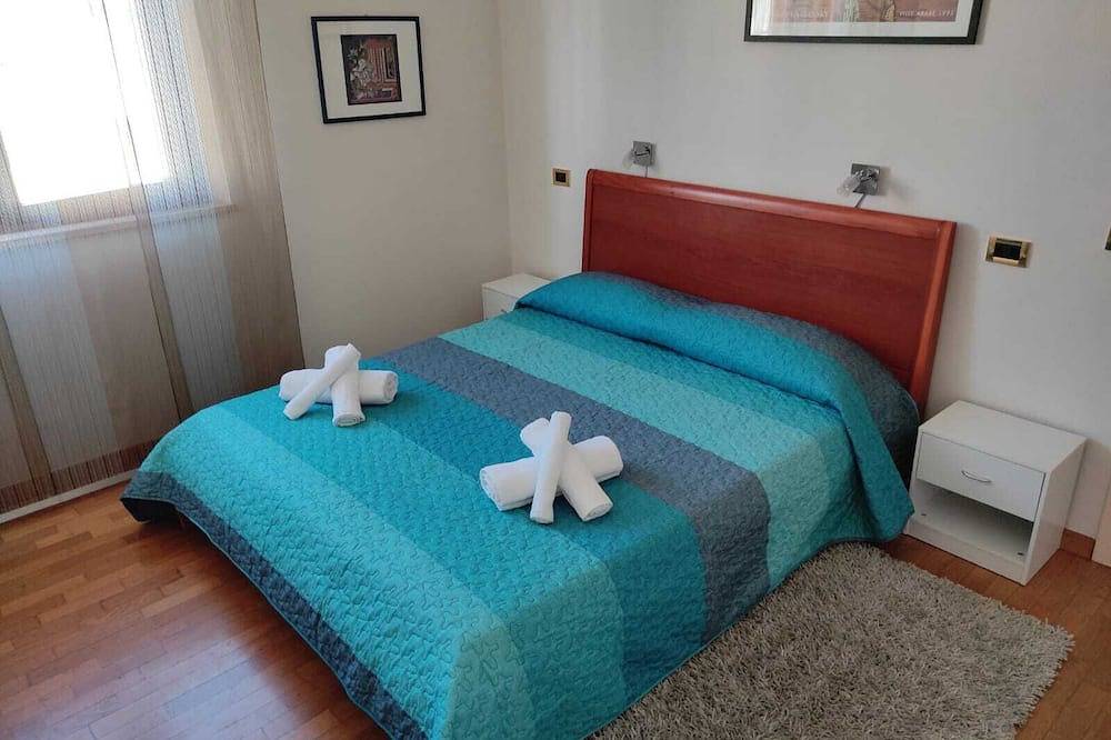 Ganze Wohnung, Bright apartment in Quartu Sant'Elena, Campidano