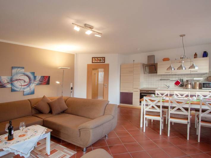 Ferienwohnung für 6 Personen, mit Terrasse und Garten in Fleeth