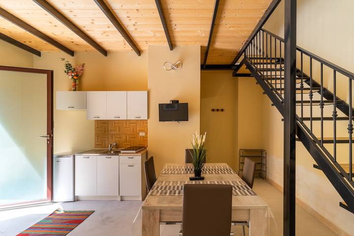 Geheel appartement, Appartement 'Simone' met Wi-Fi en airconditioning in Alezio, Golf van Tarente
