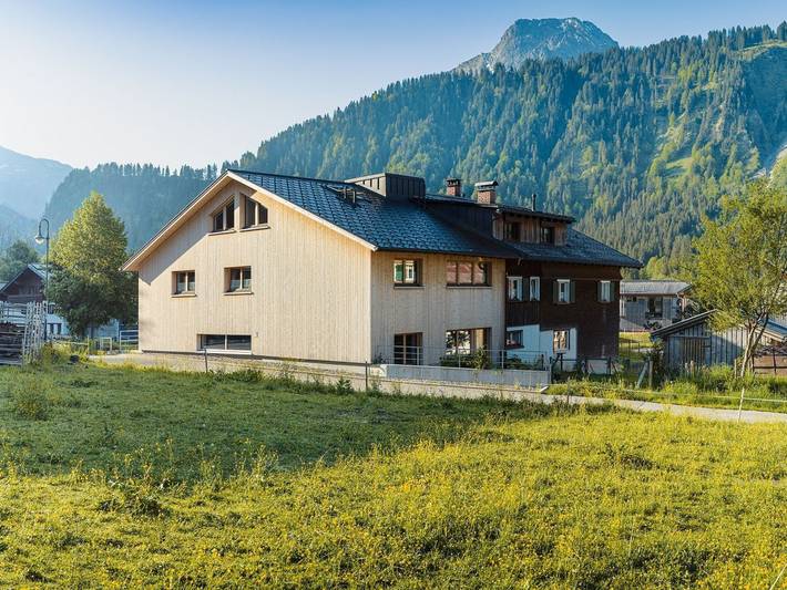 Ferienwohnung für 3 Personen, mit Balkon und Ausblick in Schoppernau - 2