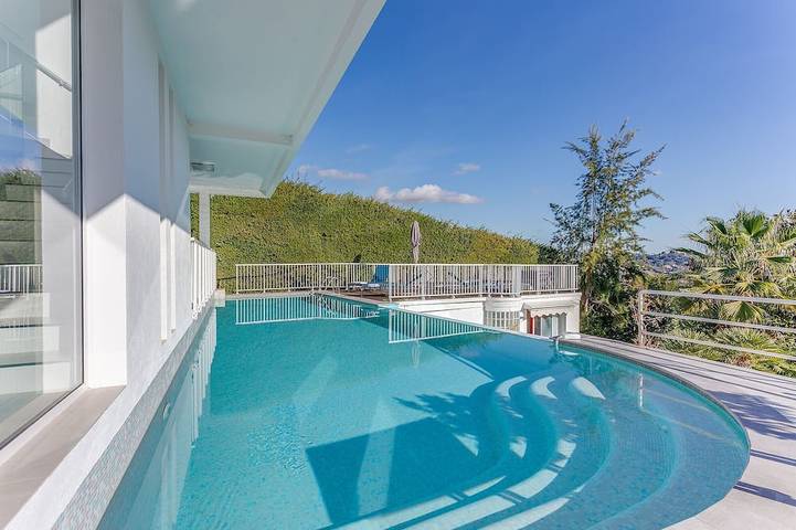 Villa for 8 people, with garden - 1