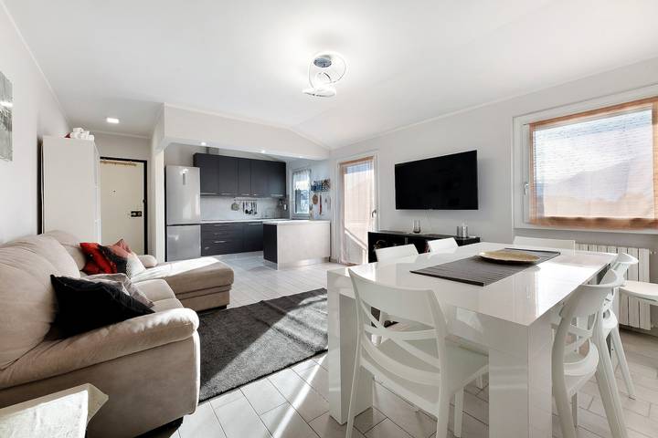 Ferienwohnung für 5 Personen, mit Balkon und Seeblick in Colico - 3