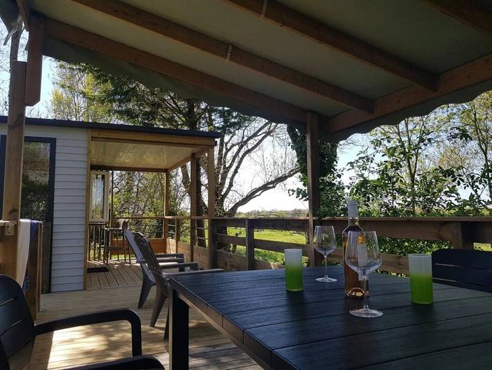 Mobil home pour 4 personnes, avec jardin à Arces - 2