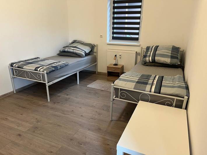Ganze Ferienwohnung, Grosse Möblierte Wohnung  Zu Vermieten inkl. Parkplatz , Garten in Kolkwitz, Lausitz