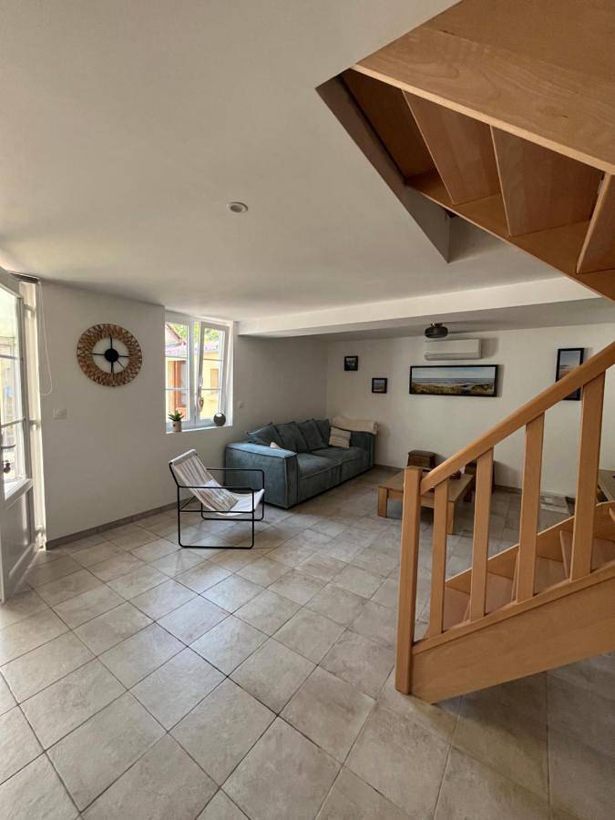 Location de vacances pour 6 personnes, avec jardin à Colline-Beaumont - 2